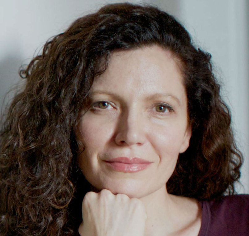 Mónica